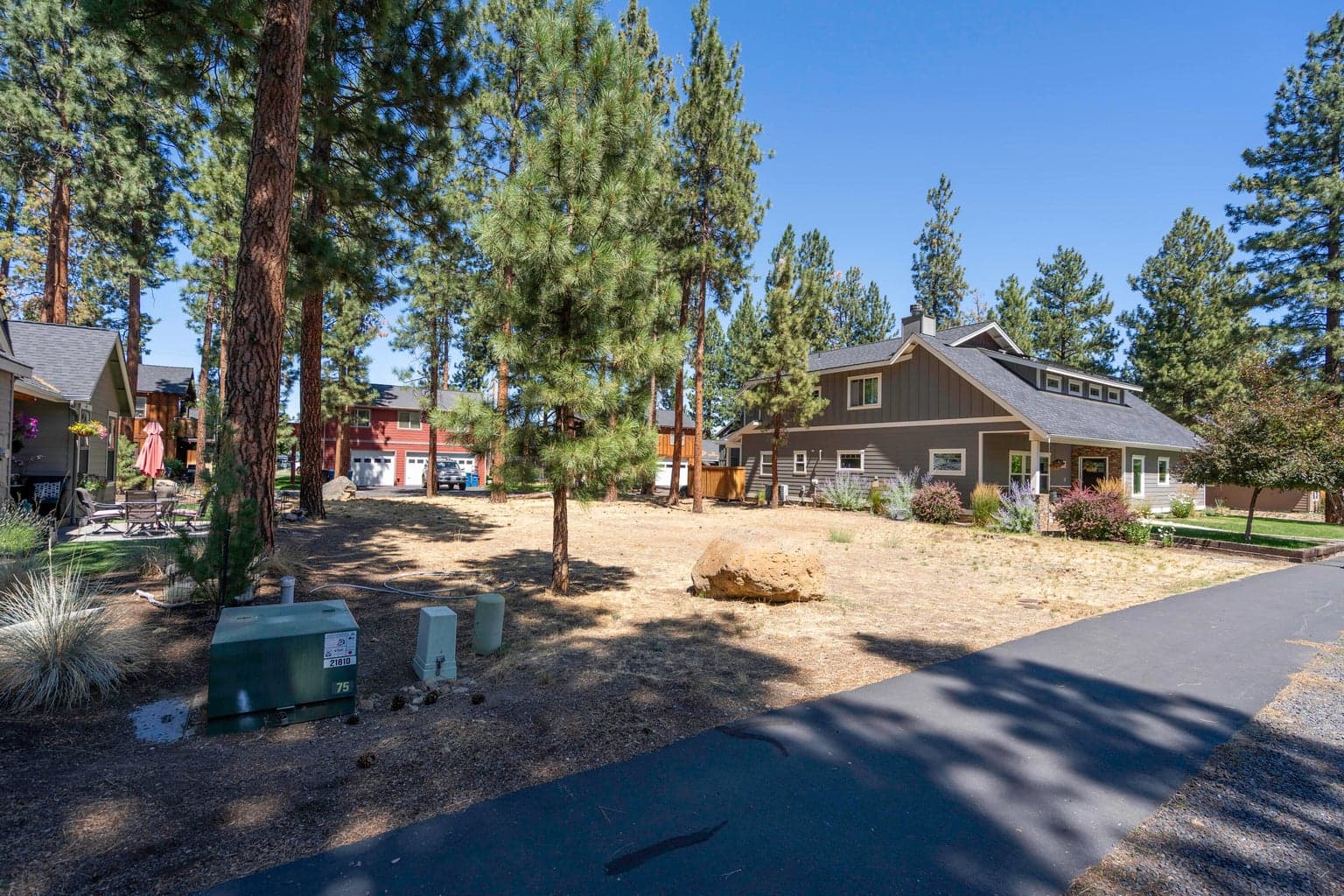Photo of 966 E Timber Pine Drive 8 of 16