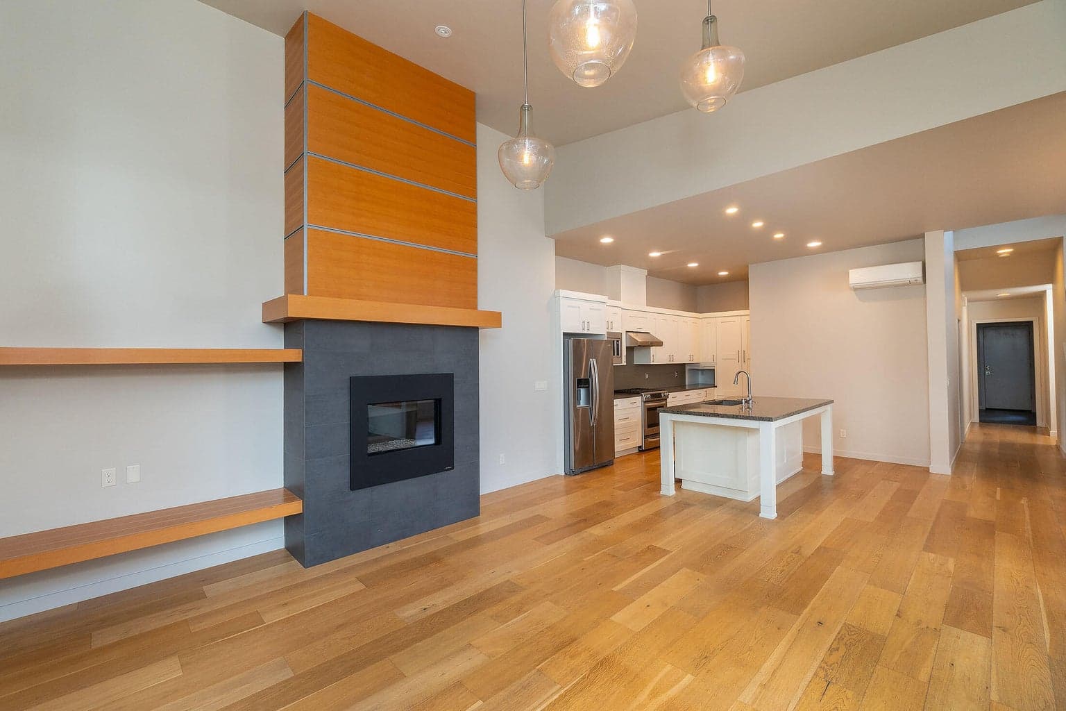 Photo of 101 NW 13th Street 6 of 23
