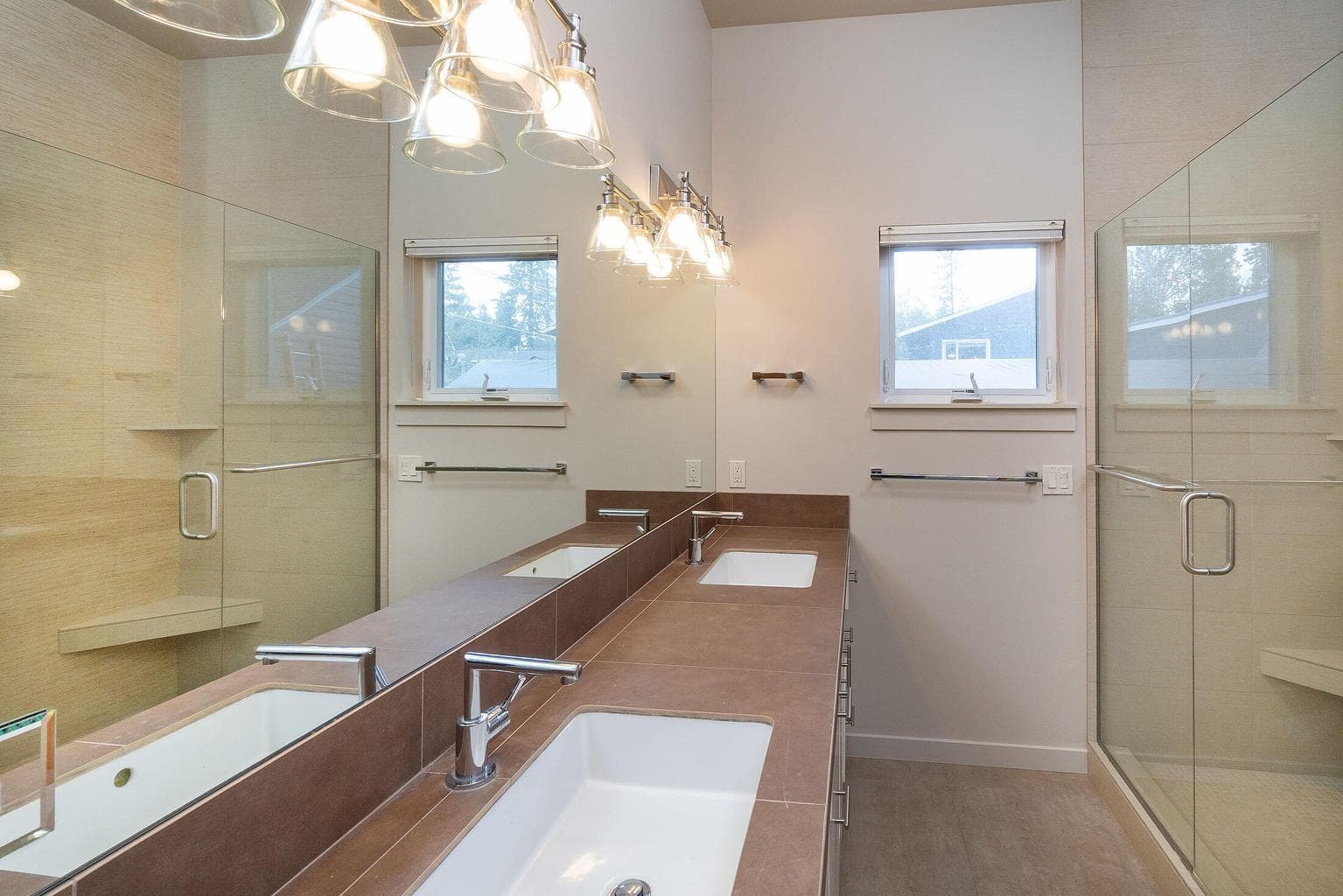 Primary en-suite
