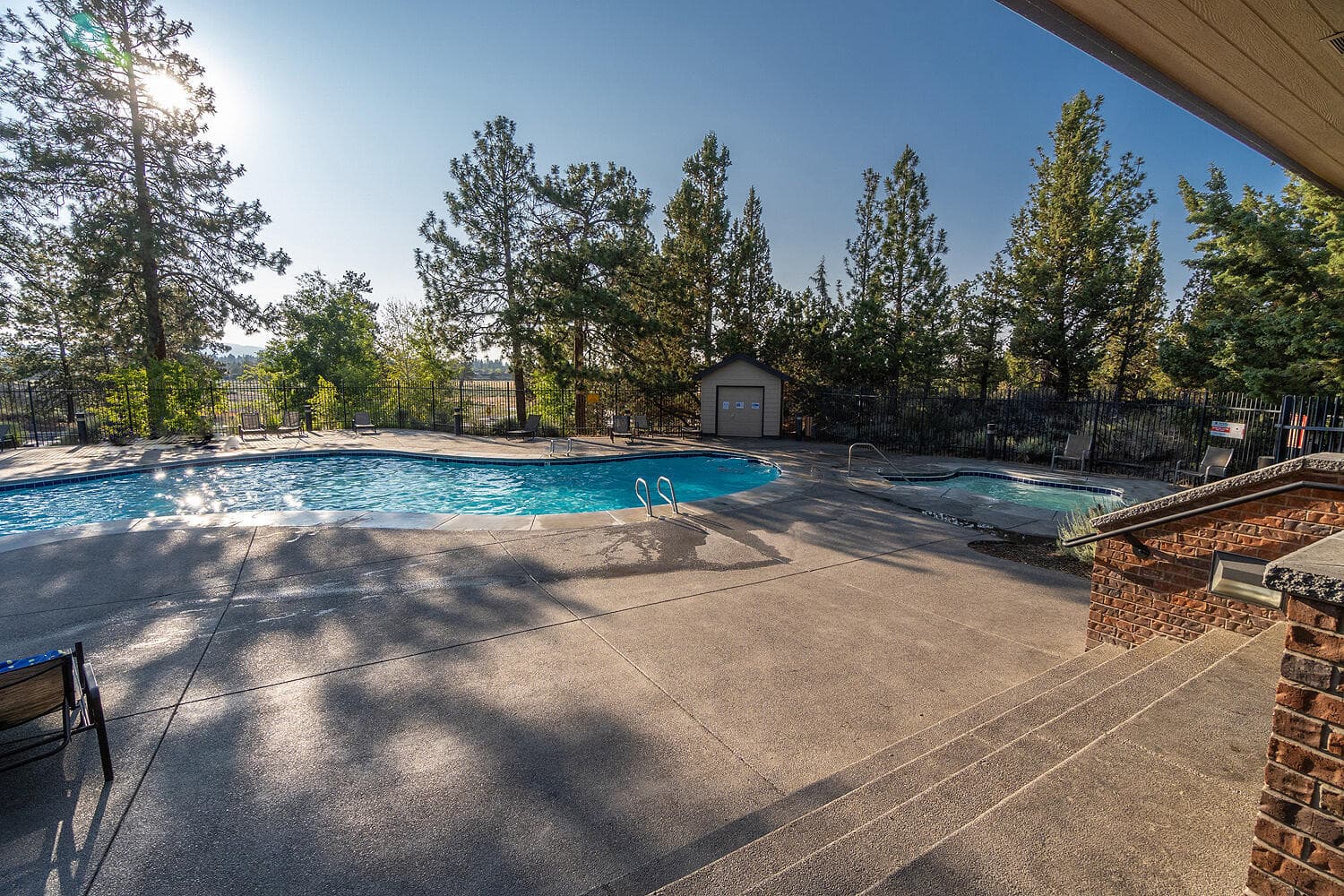 community pool and hot tub