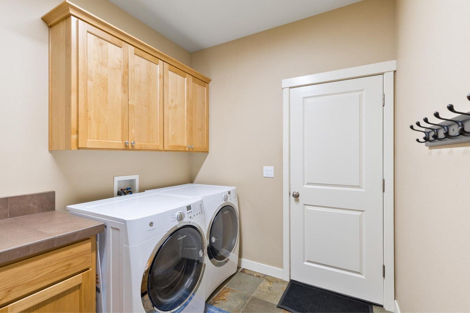 Photo of 2153 NW Clearwater Drive 15 of 26