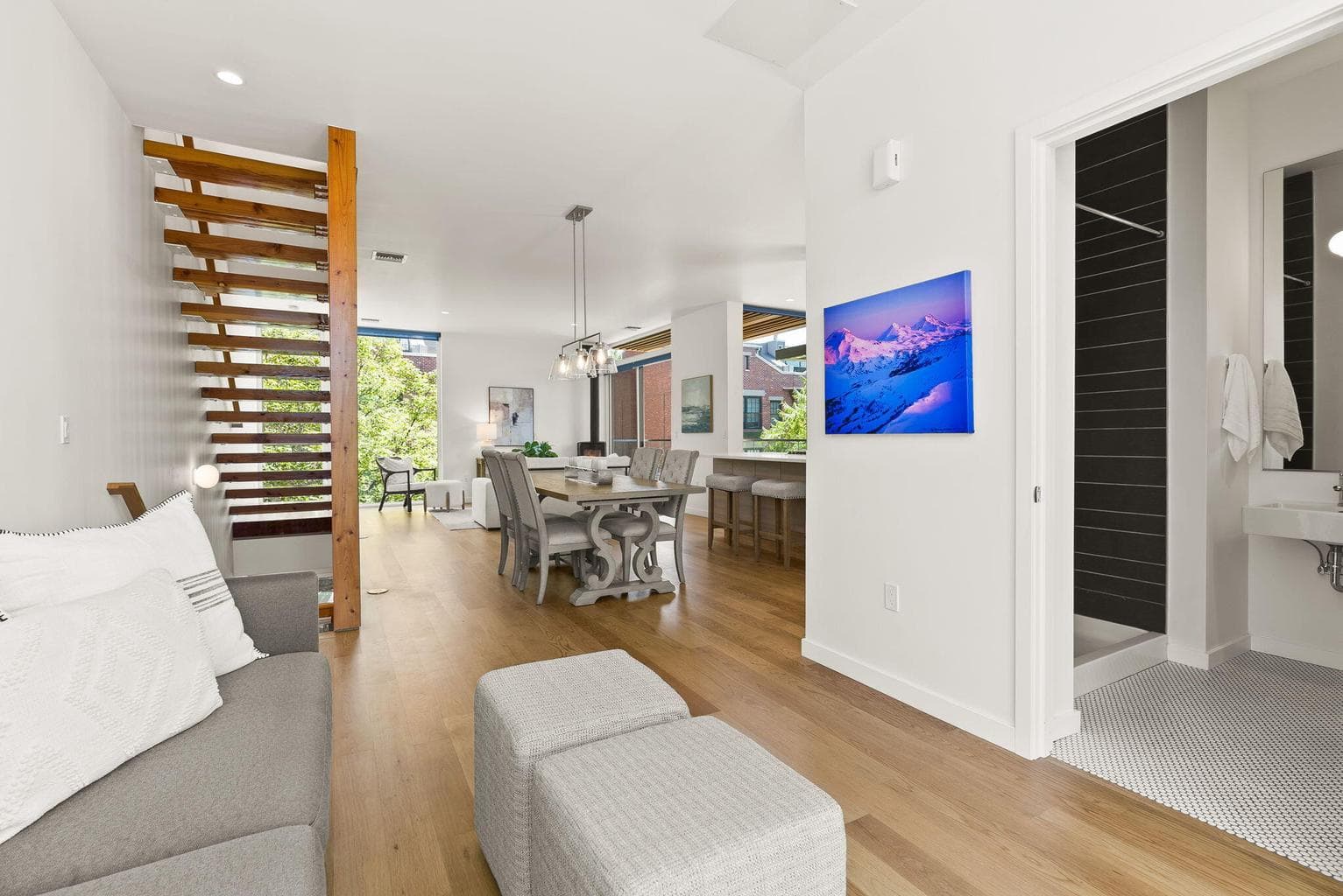 Photo of 55 SW Wall Street 21 of 50