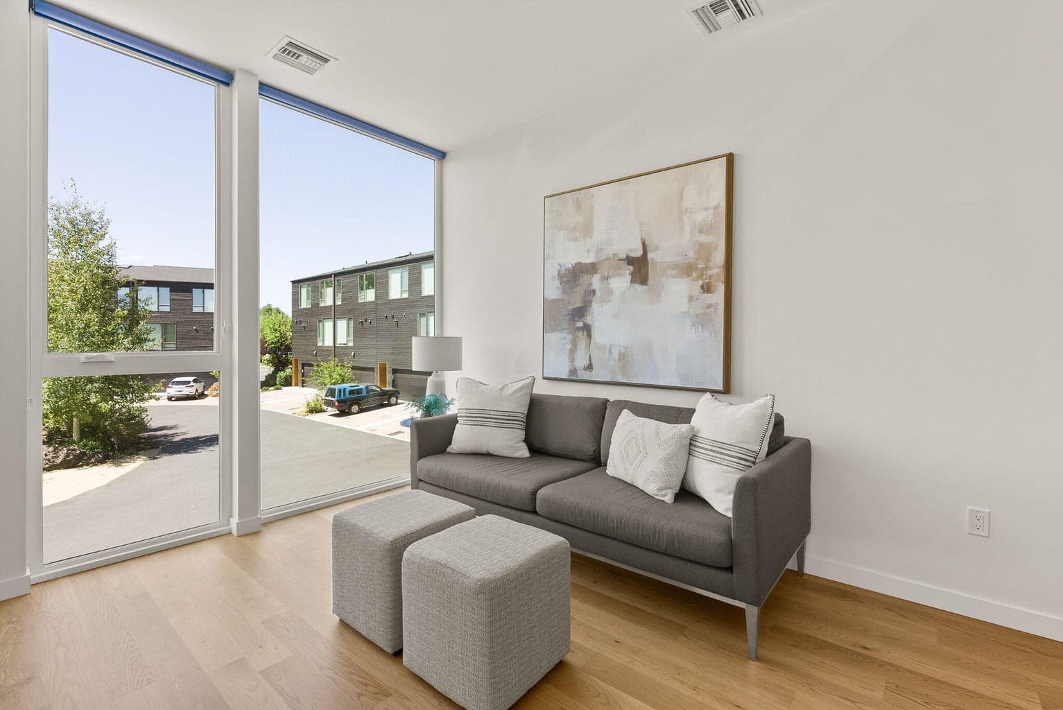 Photo of 55 SW Wall Street 20 of 50