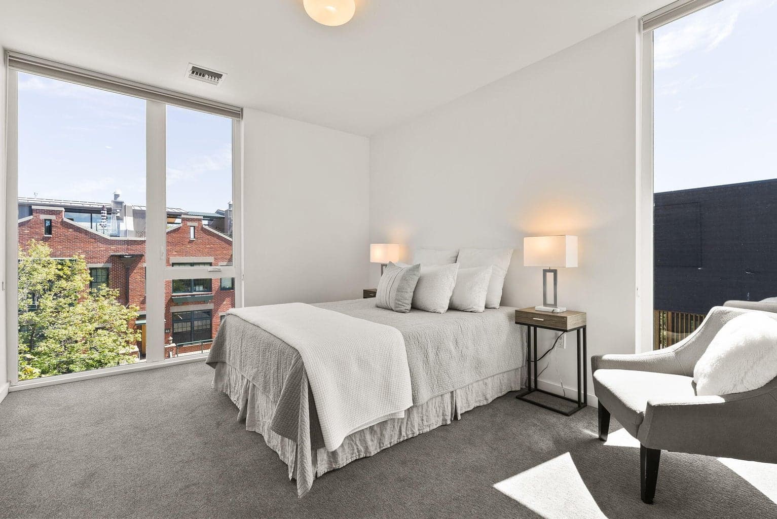 Photo of 55 SW Wall Street 26 of 50