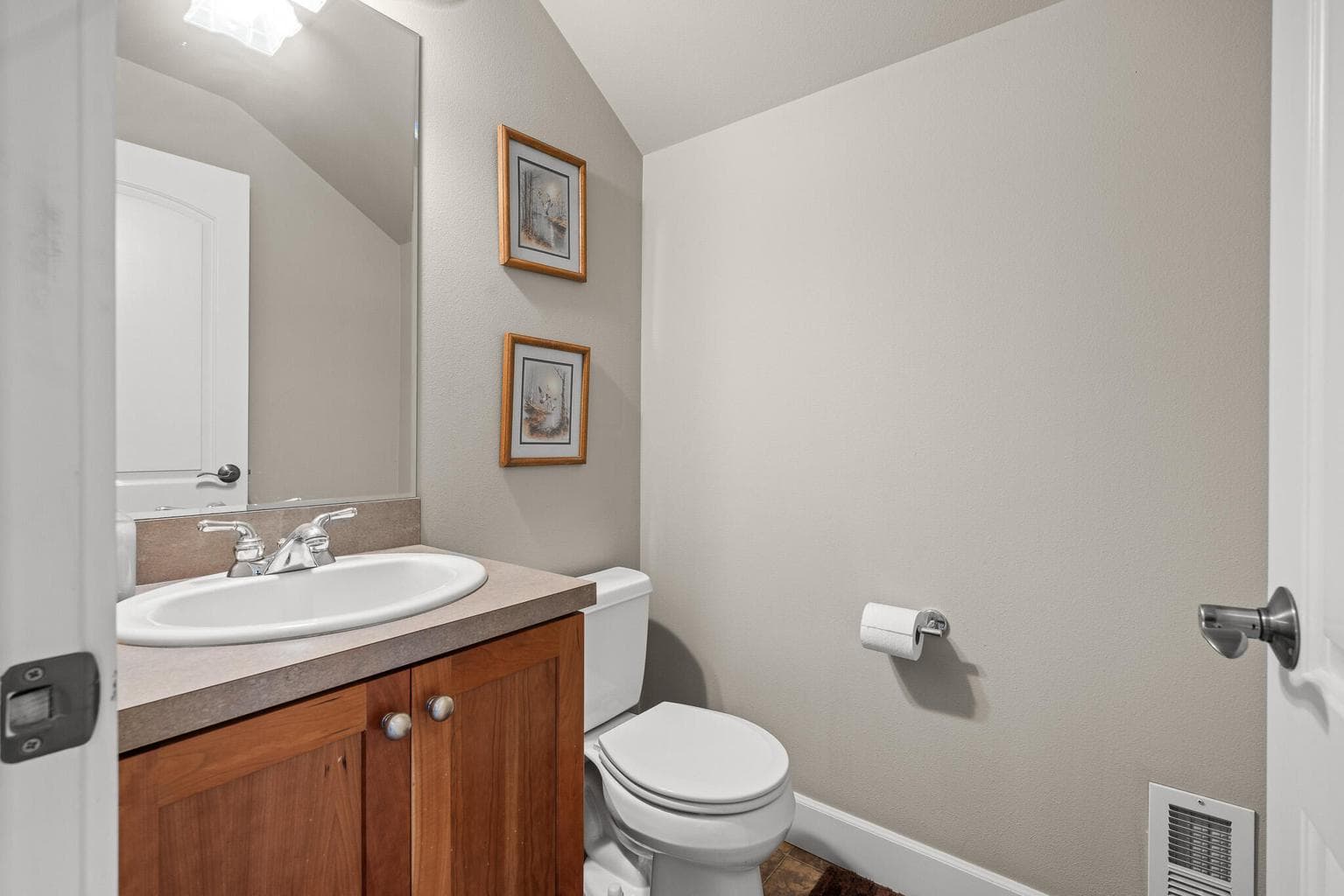 Photo of 21130 Country Squire Road 40 of 52