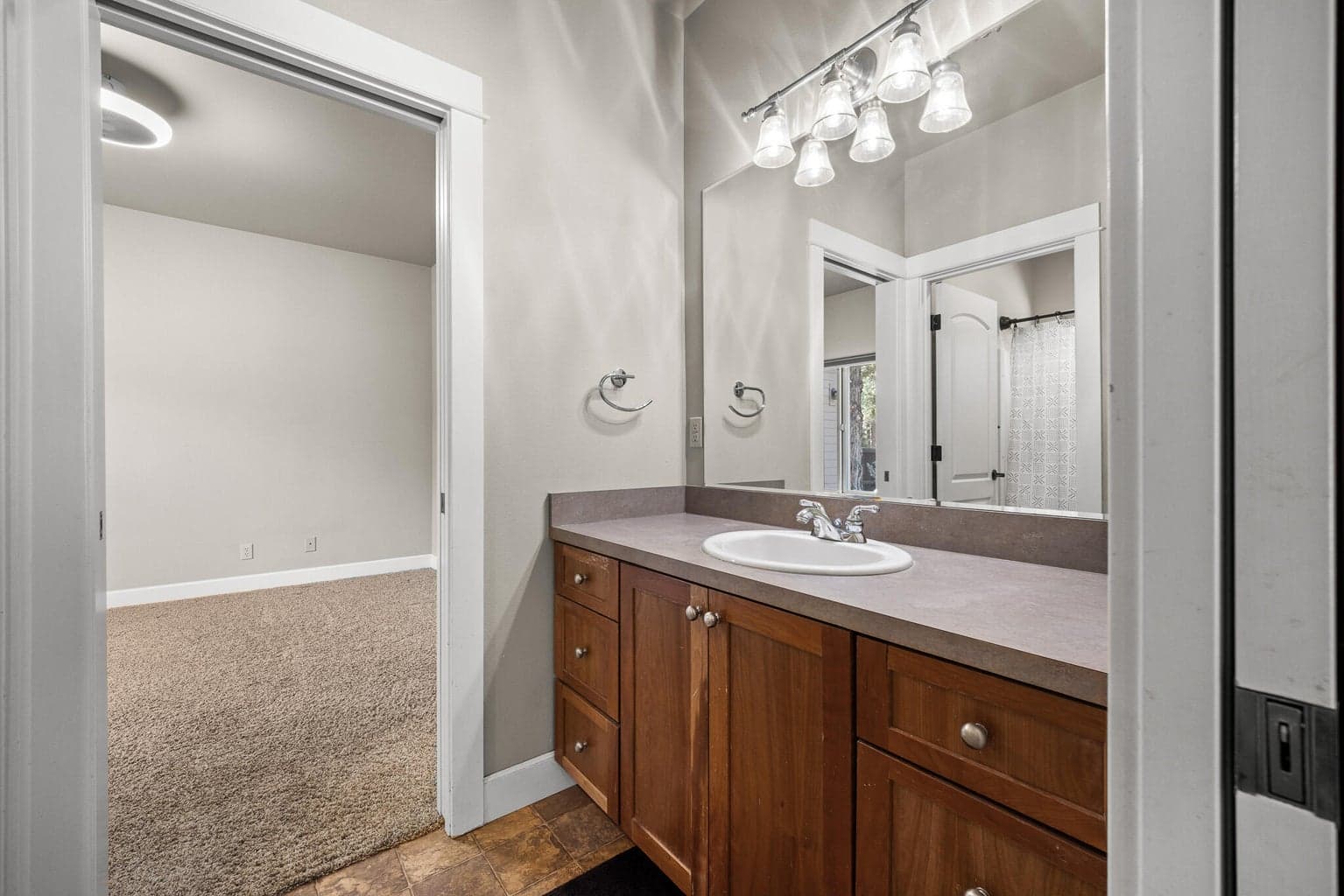 Photo of 21130 Country Squire Road 36 of 52
