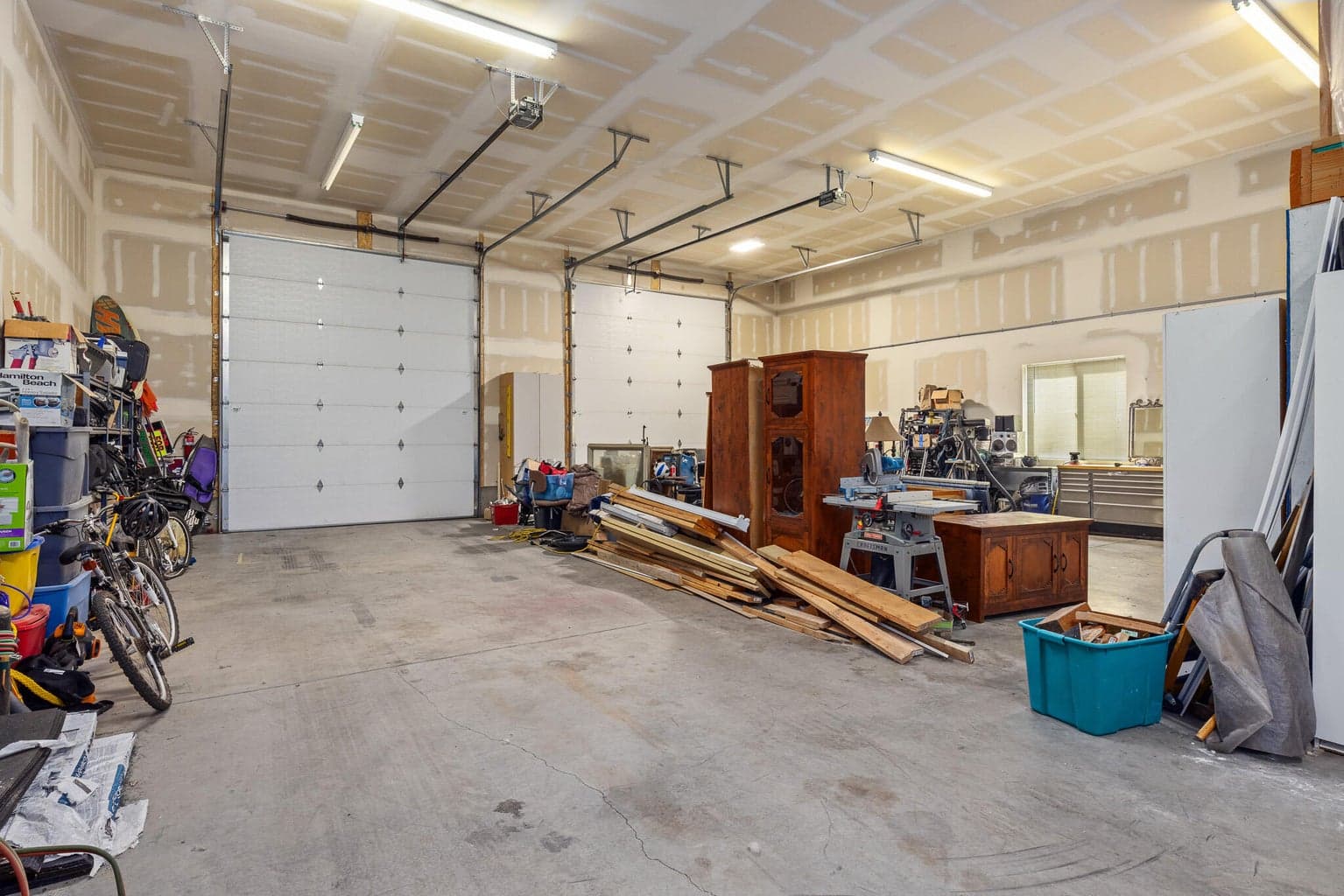 Photo of 21130 Country Squire Road 44 of 52
