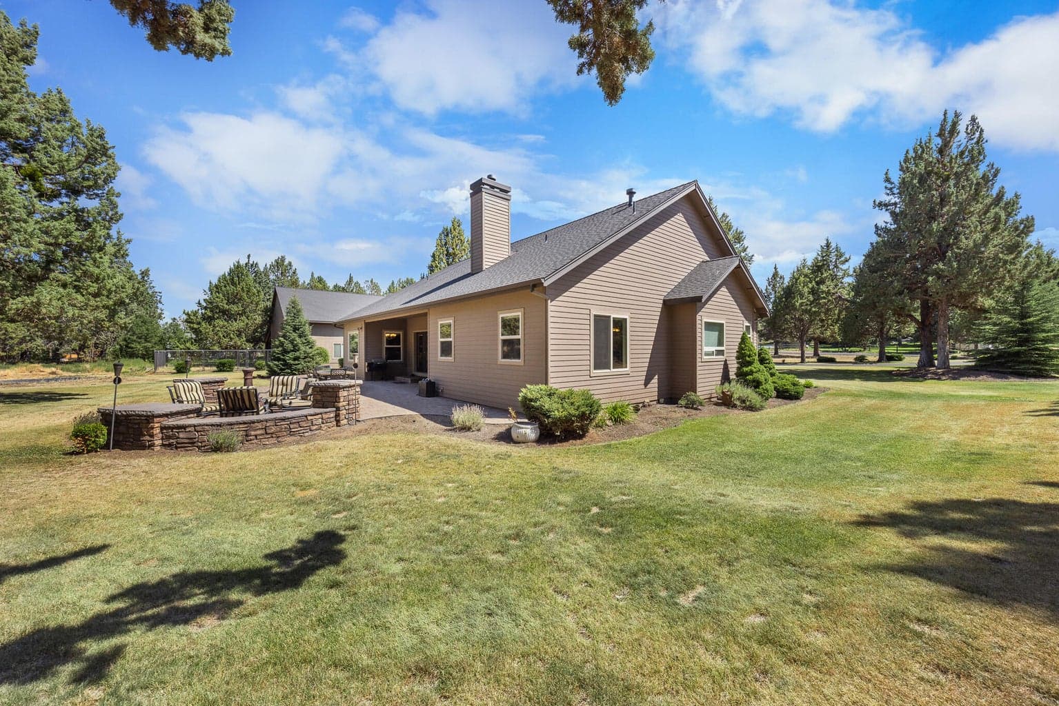 Photo of 21130 Country Squire Road 7 of 52