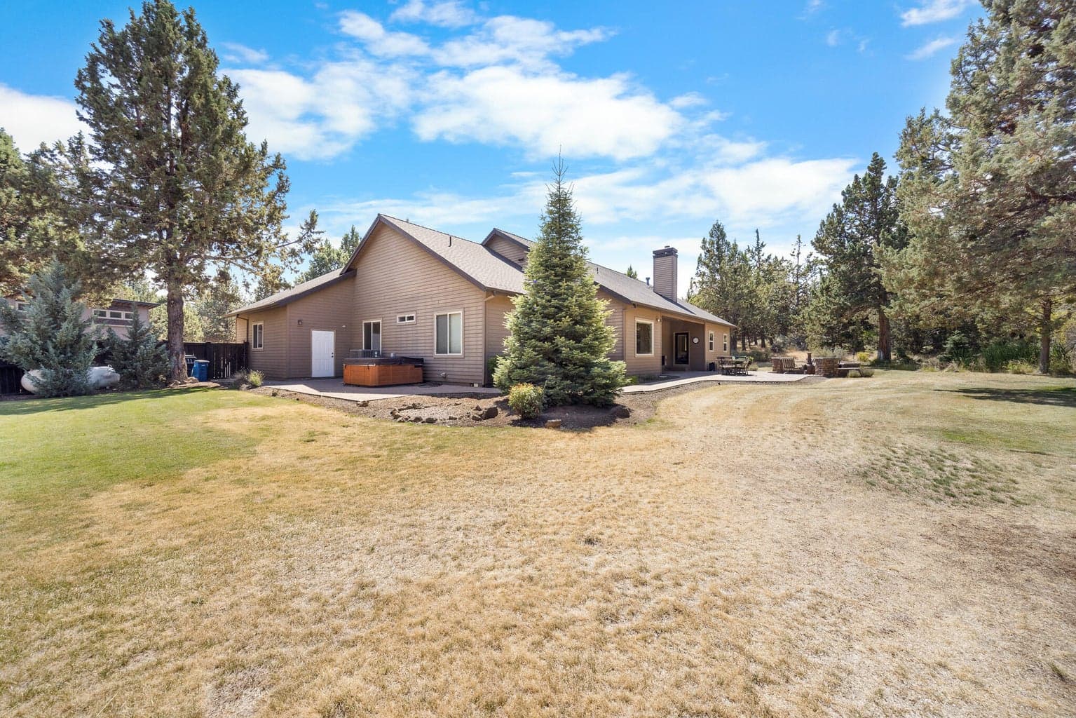 Photo of 21130 Country Squire Road 10 of 52