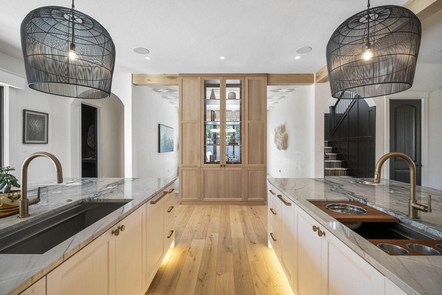 Dual Ruvati work station sinks keep the peace in the kitchen