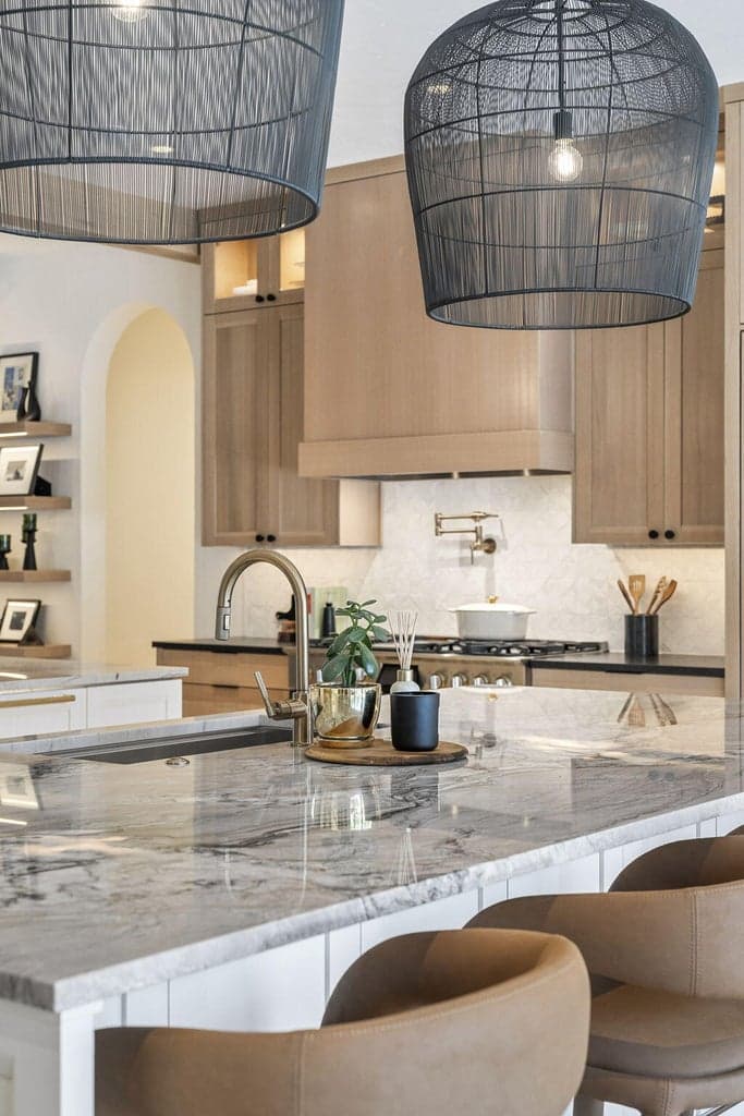 Underlit Fantasy Macaubas Quartzite adorn both islands