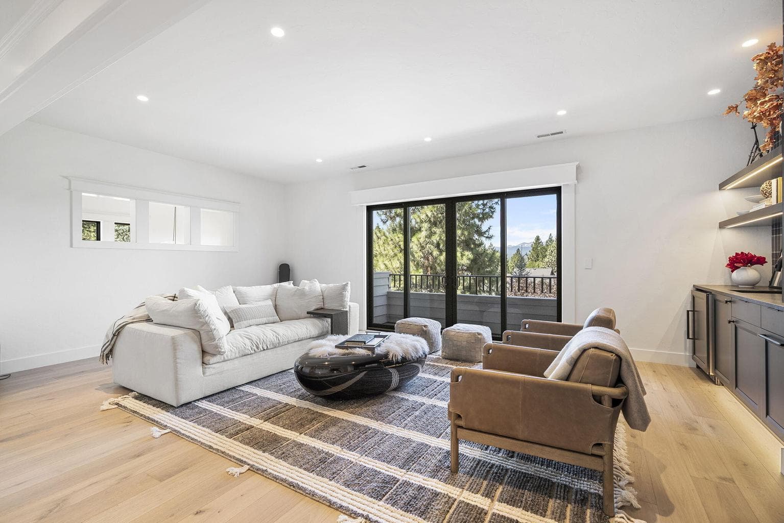 Photo of 61454 Cultus Lake Court 60 of 101