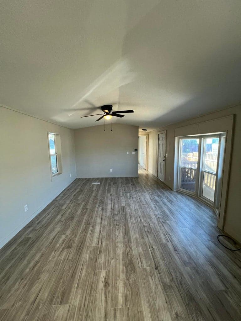 Photo of 1201 SW 28th Street 6 of 21