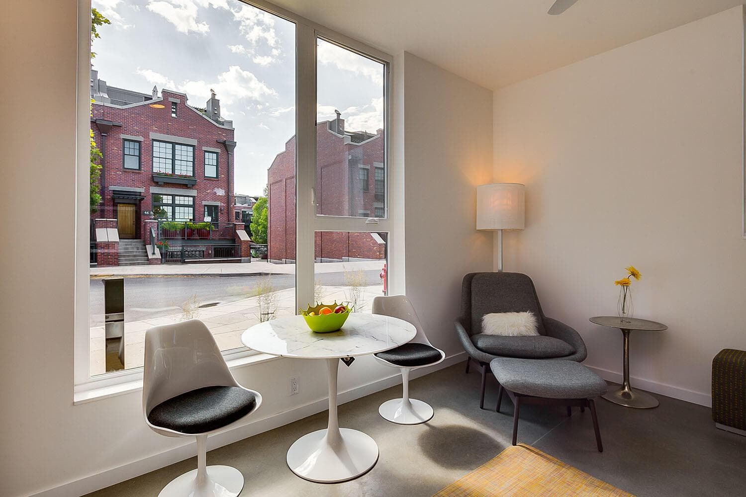 Photo of 55 SW Wall Street 40 of 50