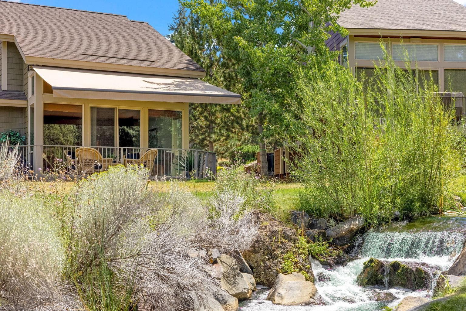 Photo of 1254 Highland View 3 of 34