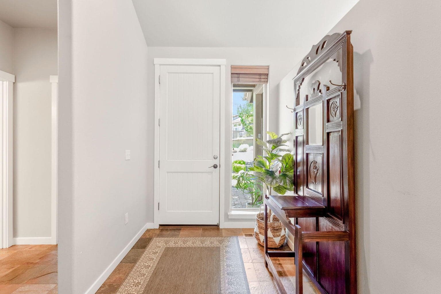 Photo of 1254 Highland View 5 of 34