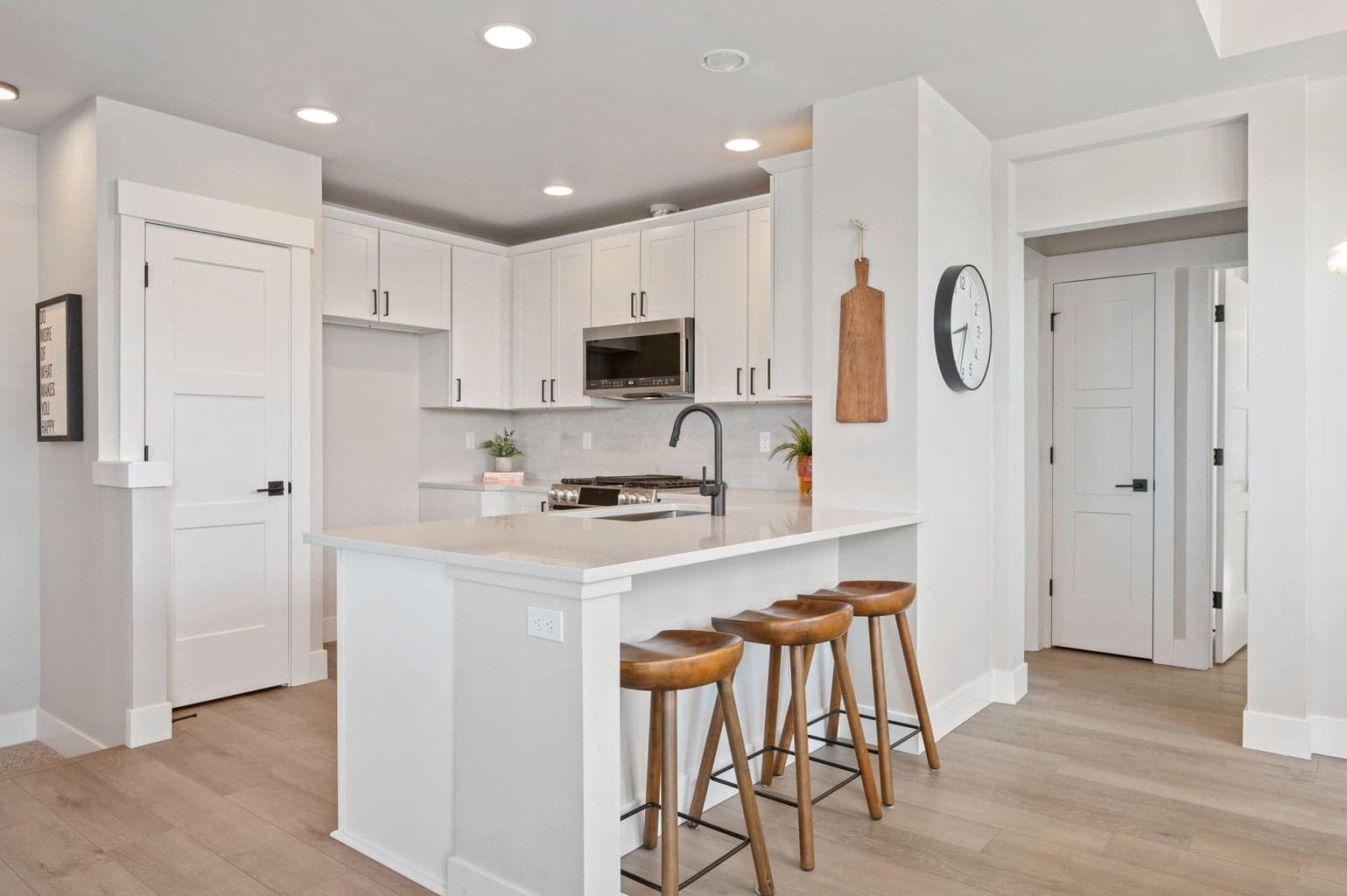Photo of 20526 NE Empire Avenue 8 of 34