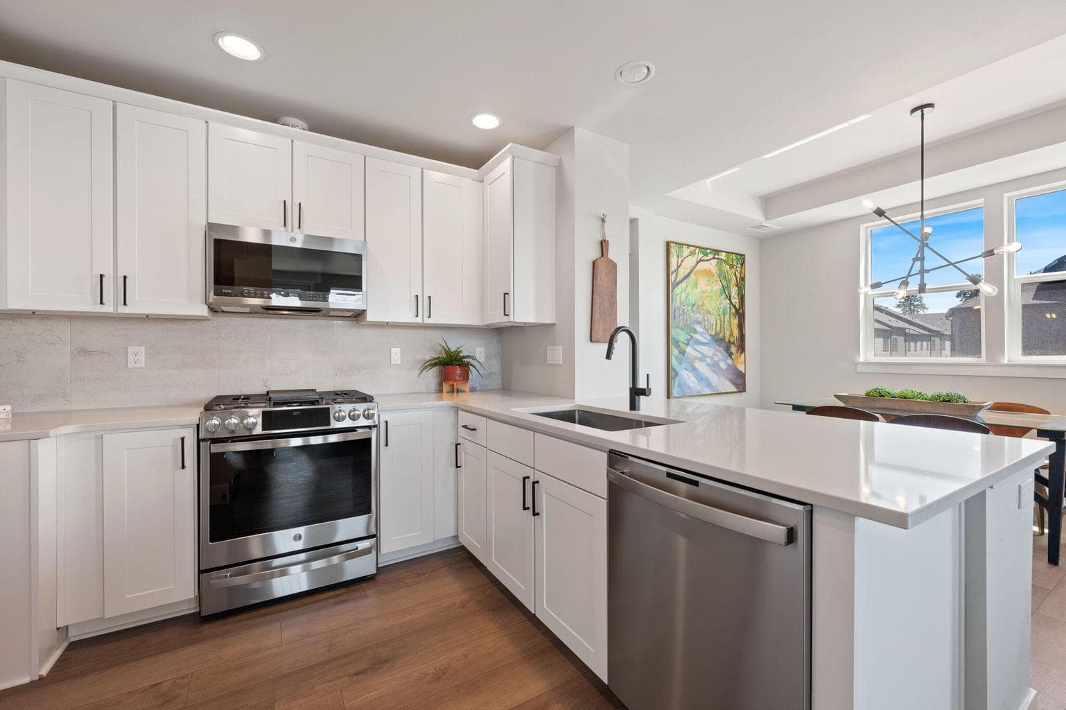 Photo of 20526 NE Empire Avenue 10 of 34