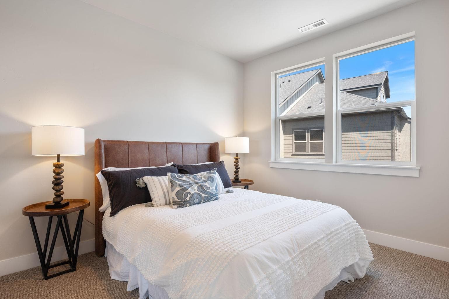 Photo of 20526 NE Empire Avenue 20 of 34