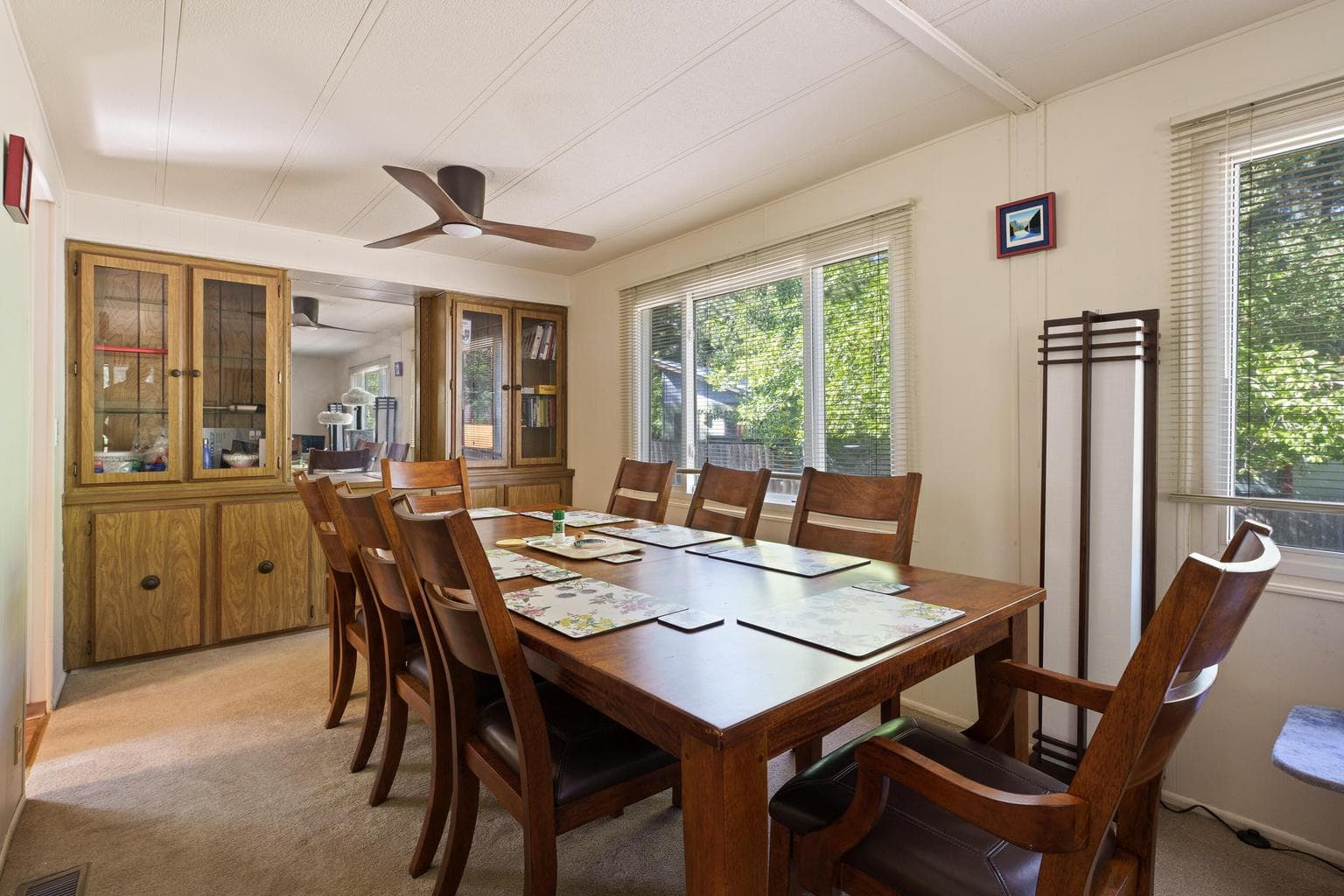 Photo of 282 E Black Crater Avenue 6 of 21