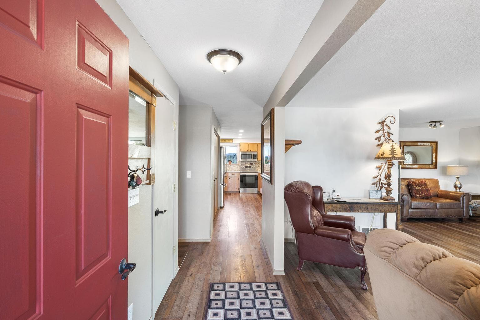 Photo of 5608 SE Jerry Drive 6 of 37