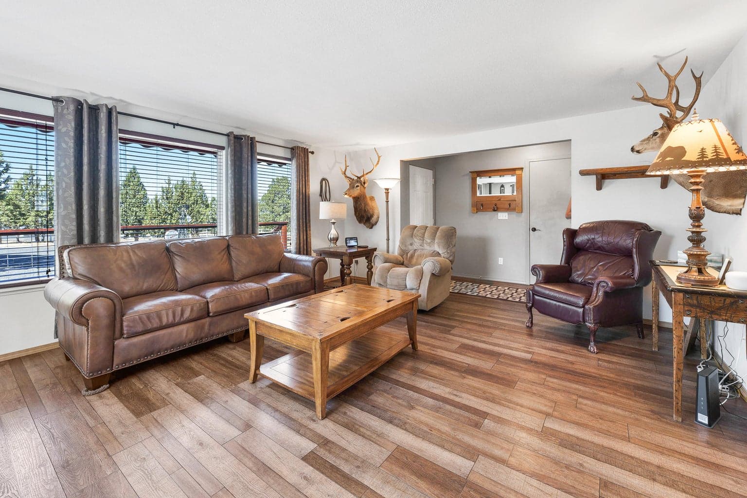 Photo of 5608 SE Jerry Drive 8 of 37