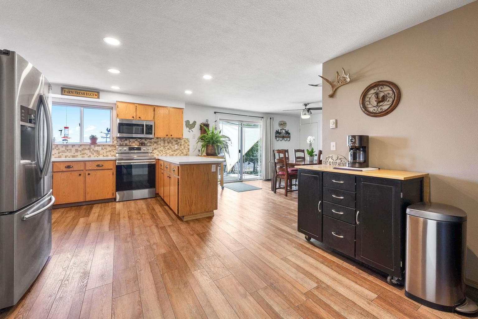 Photo of 5608 SE Jerry Drive 10 of 37