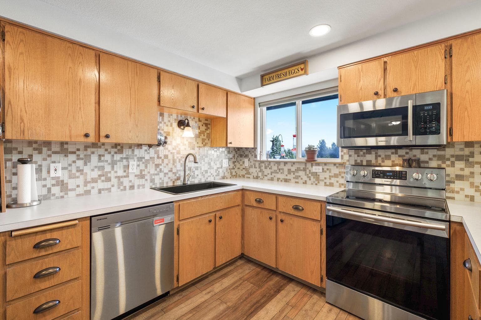 Photo of 5608 SE Jerry Drive 12 of 37