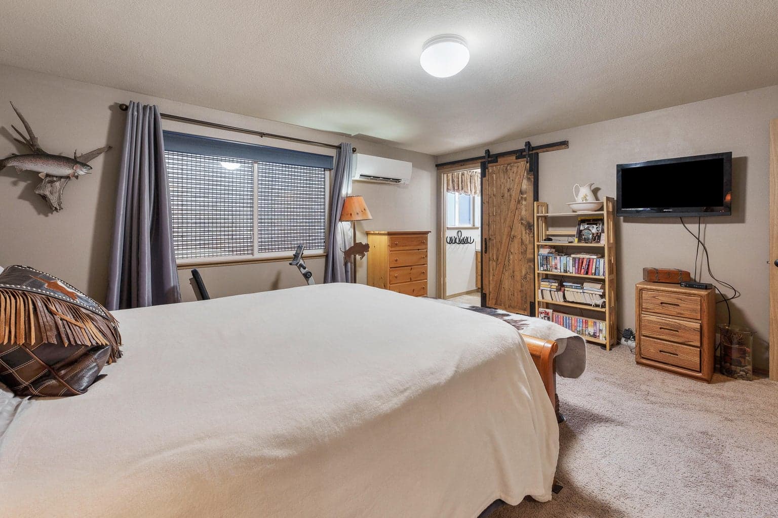 Photo of 5608 SE Jerry Drive 21 of 37