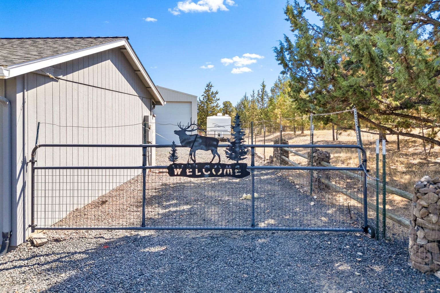 Photo of 5608 SE Jerry Drive 27 of 37