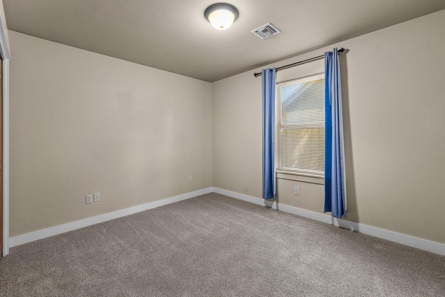 Upper Level 3rd Bedroom