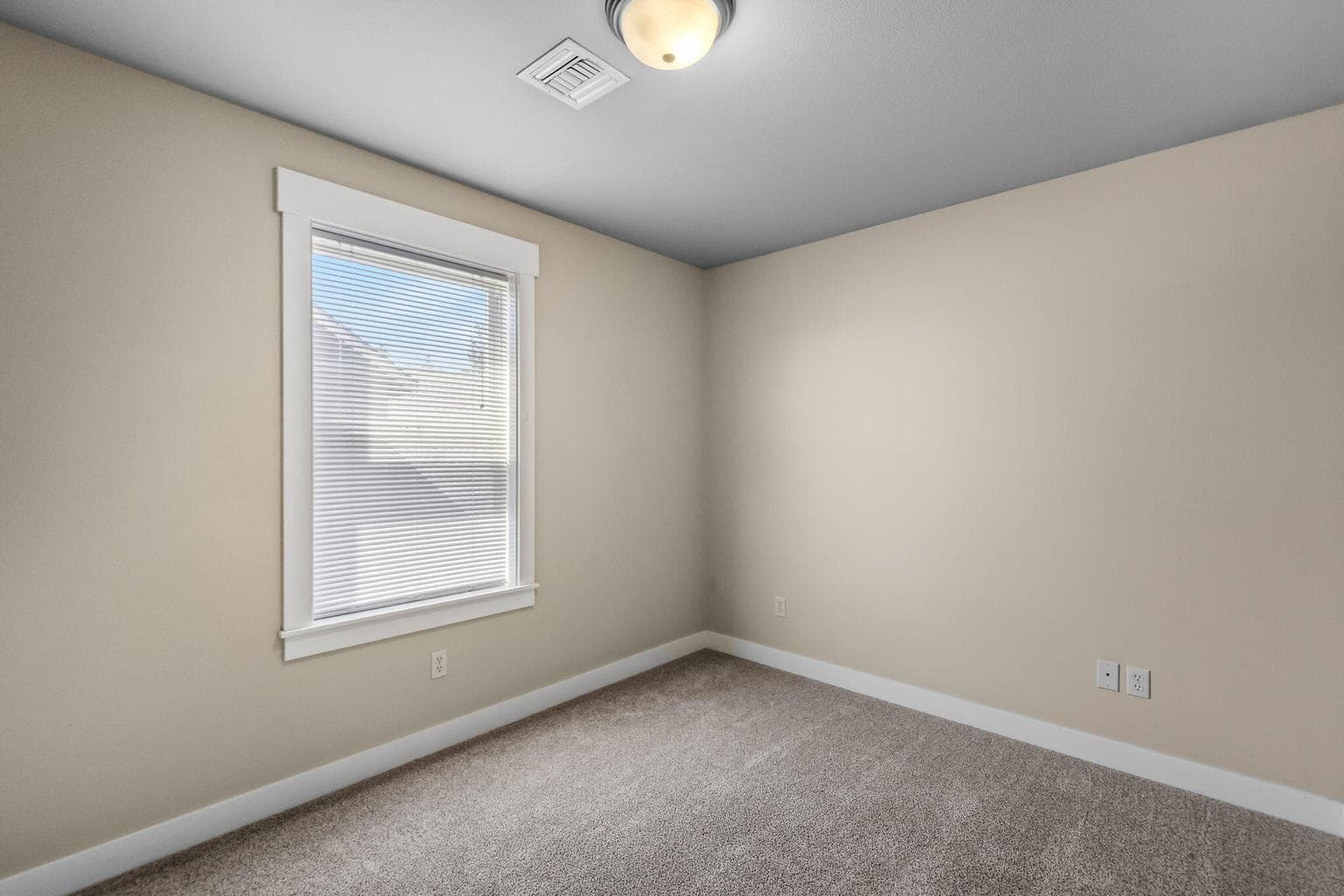 Photo of 61441 Linton Loop 20 of 35