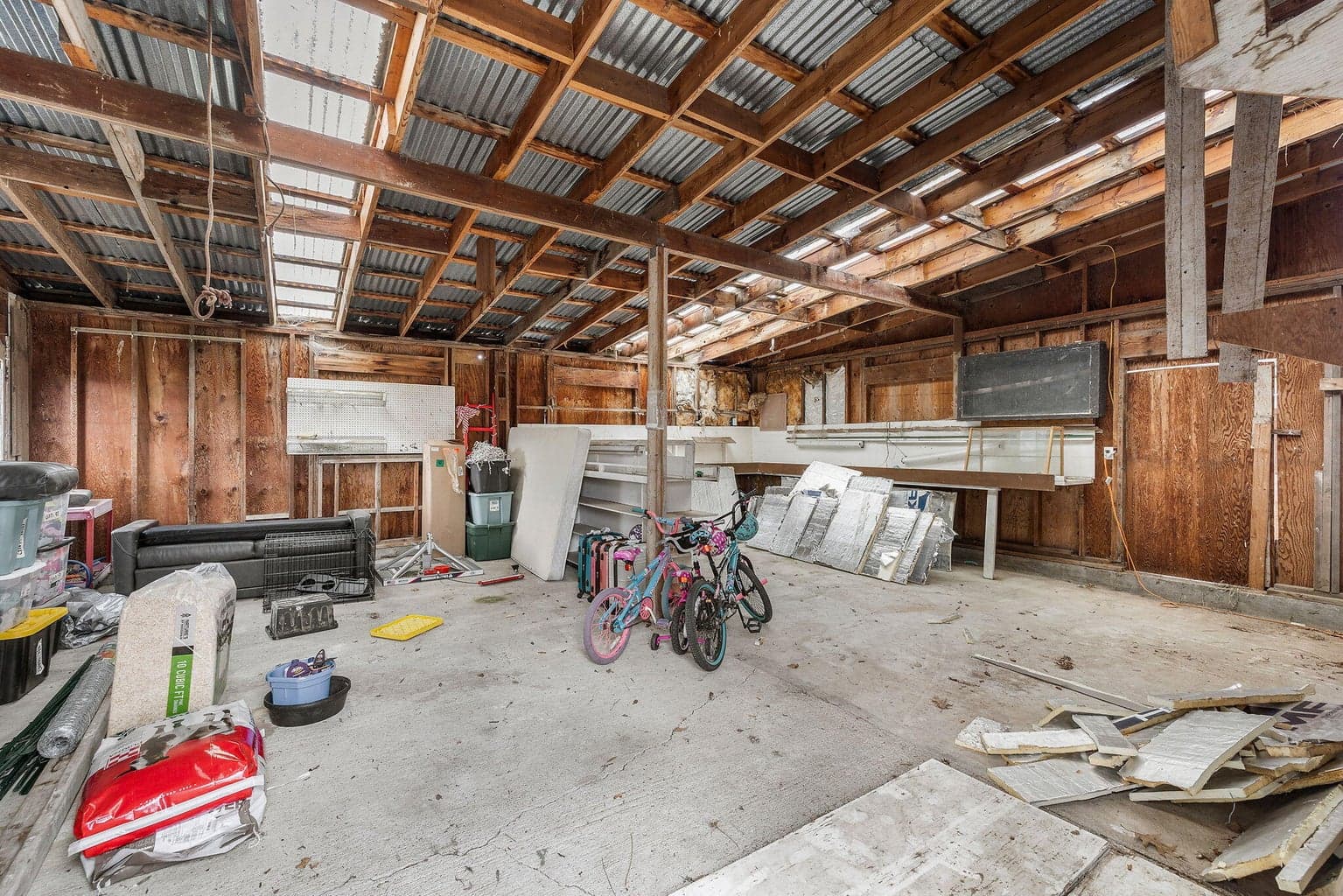 Photo of 940 SW Dover Lane 24 of 41