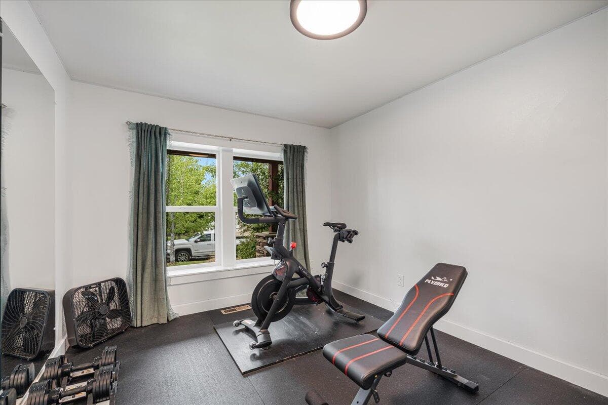Photo of 20881 Top Knot Lane 15 of 32