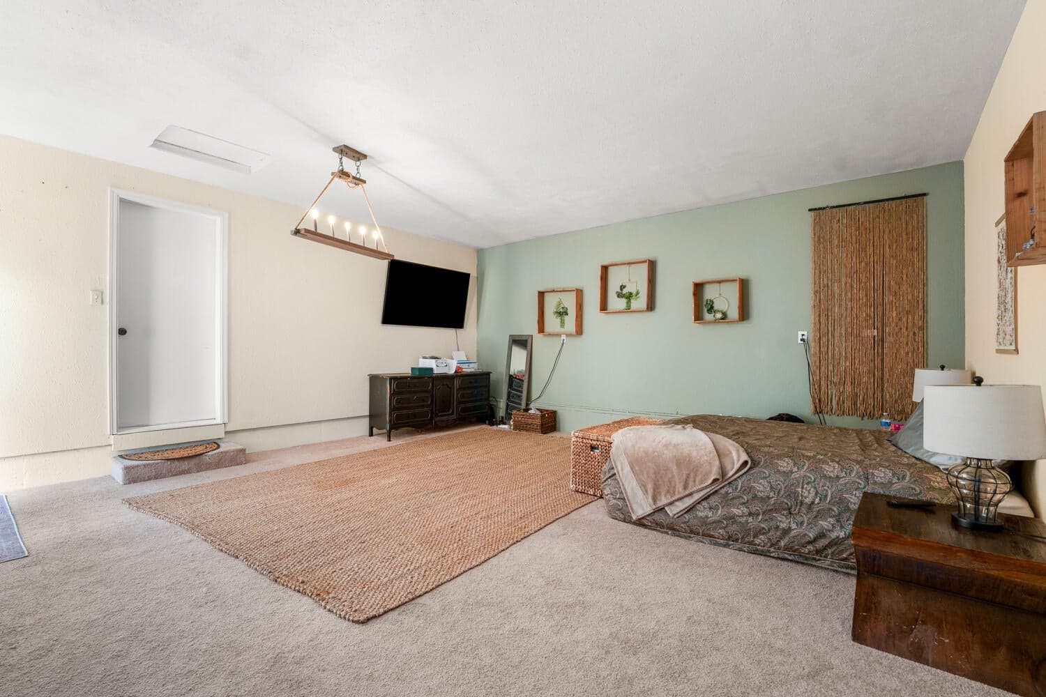 Photo of 2974 NW Chardonnay Lane 30 of 39