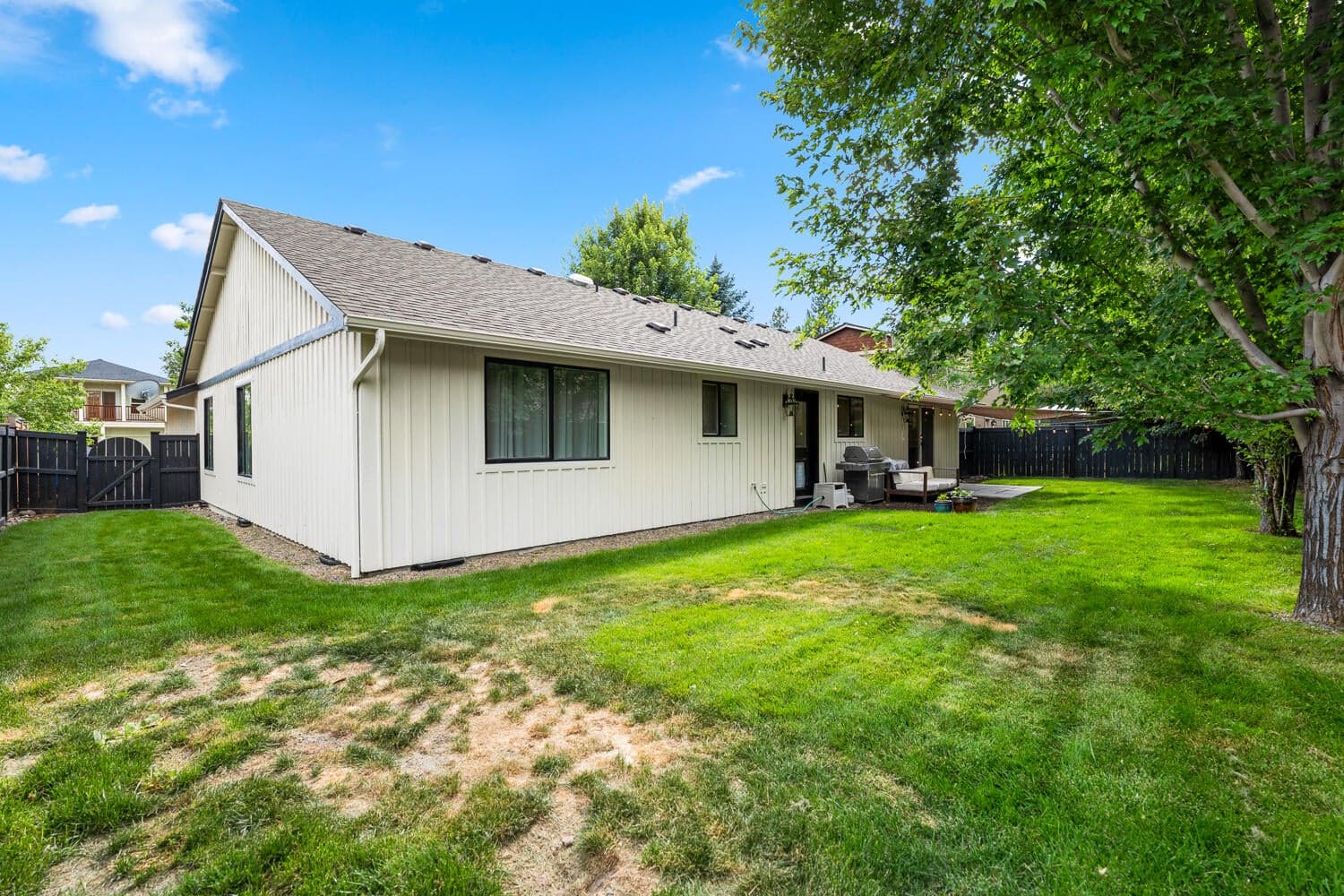 Photo of 2974 NW Chardonnay Lane 36 of 39