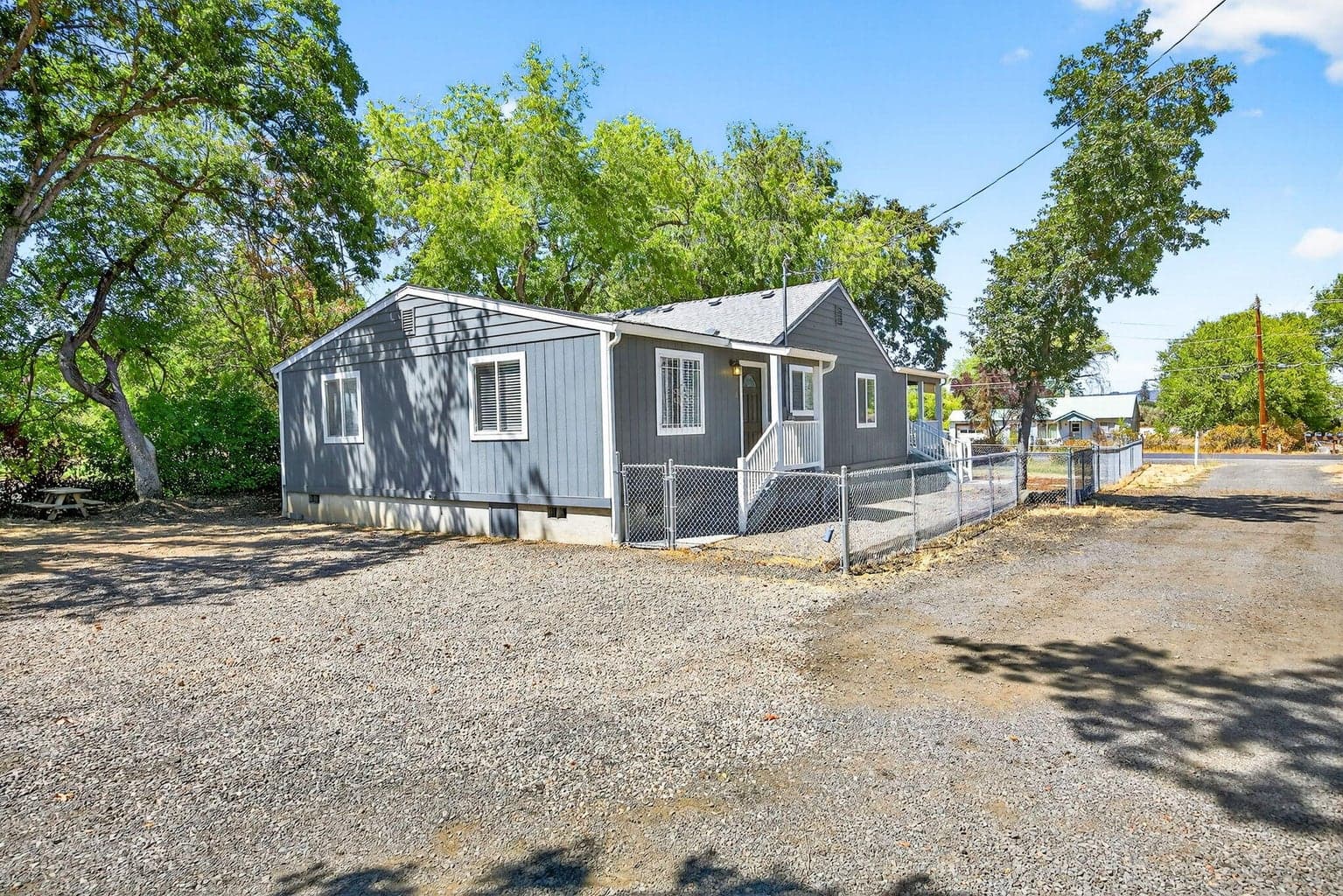 Photo of 225 Wilson 4 of 73