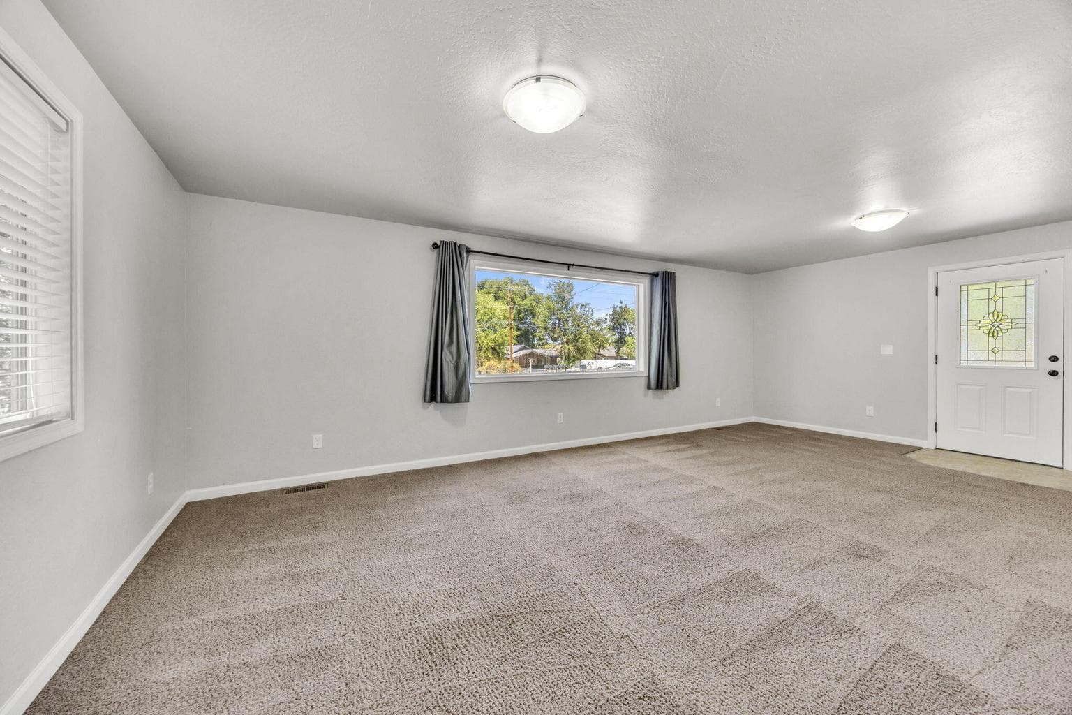 Large living room in Unit A