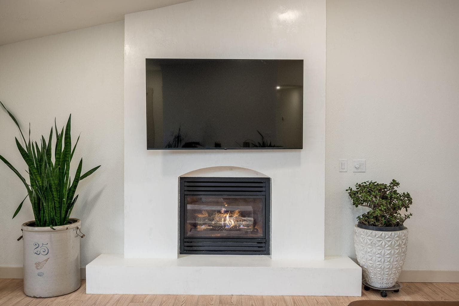 Photo of 760 NE Oak Place 17 of 39