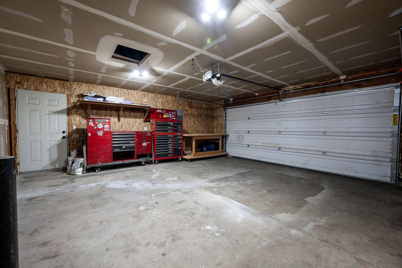 Photo of 760 NE Oak Place 39 of 39
