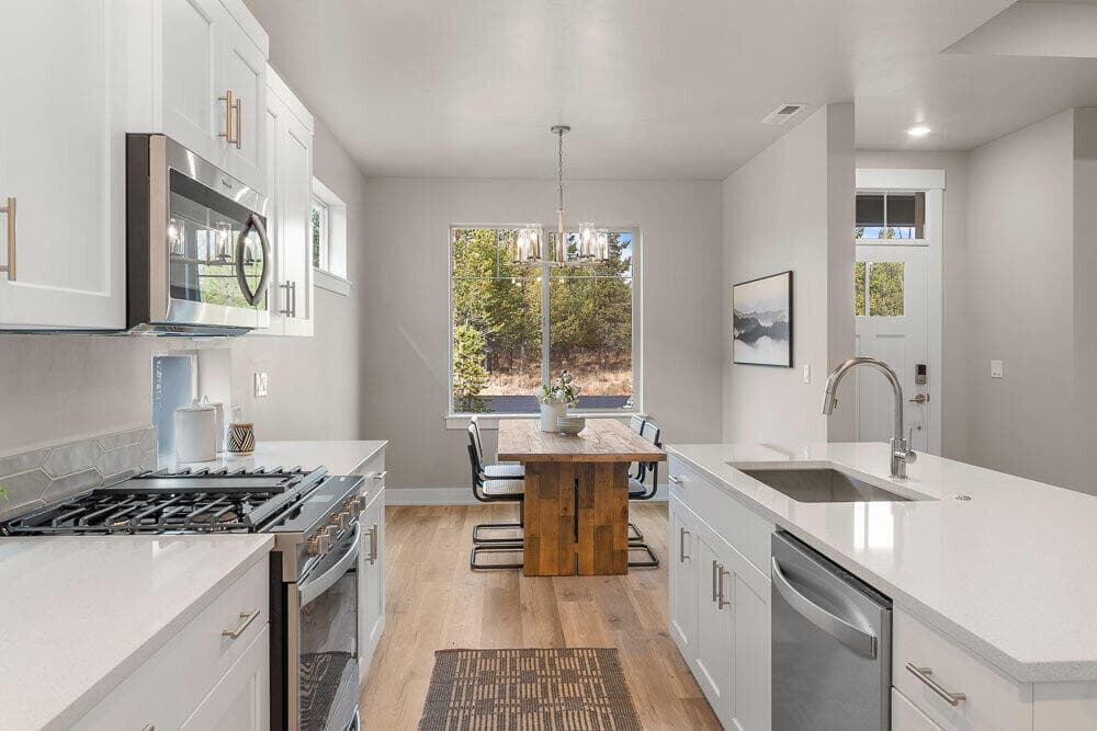 Photo of 20883 Delta 4 of 14