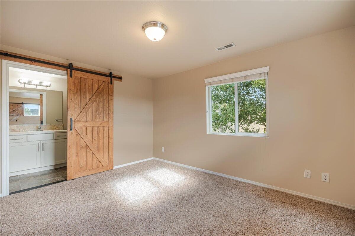 Guest Room 1 - Junior Suite