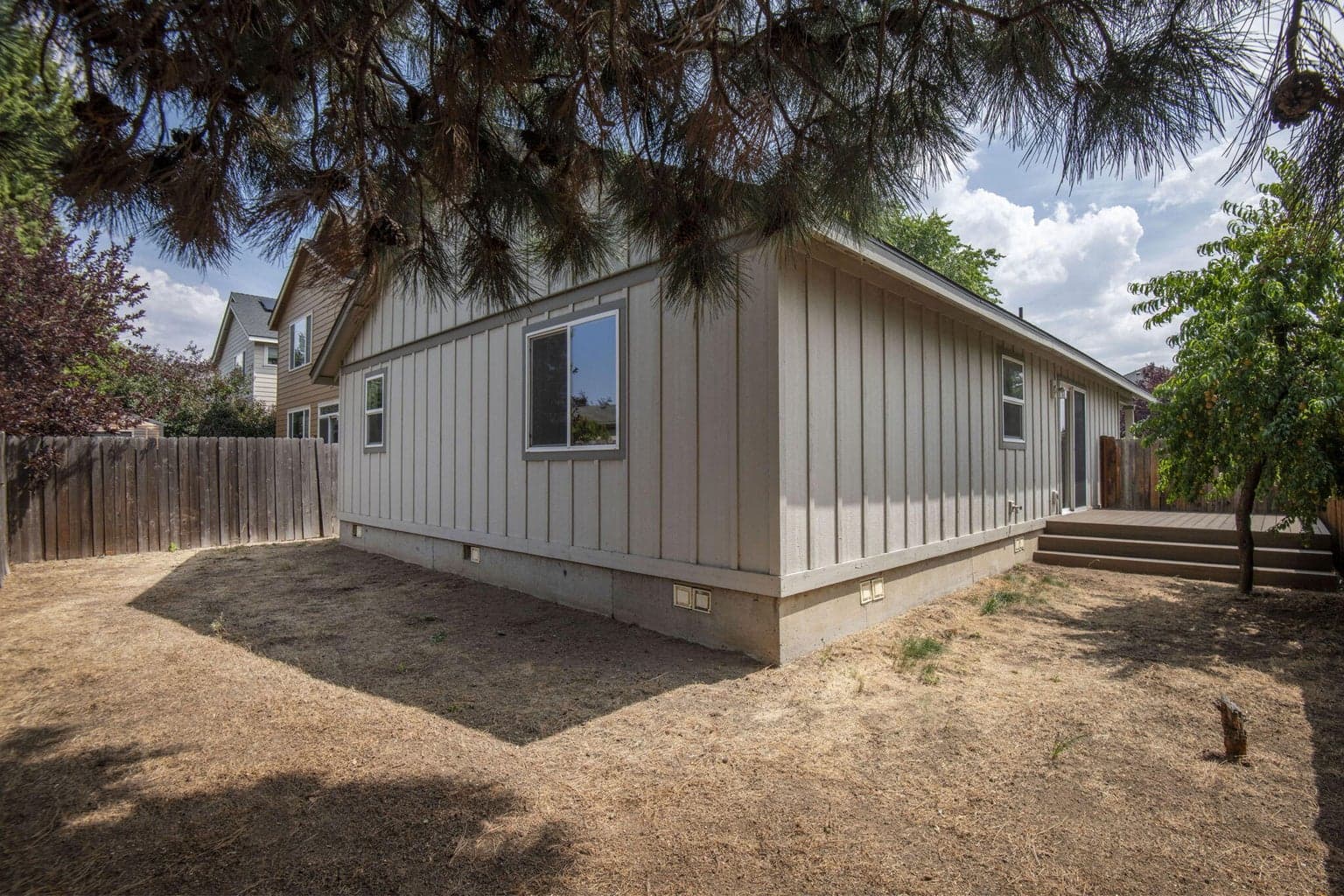 Photo of 2870 NE Jackdaw Drive 15 of 19