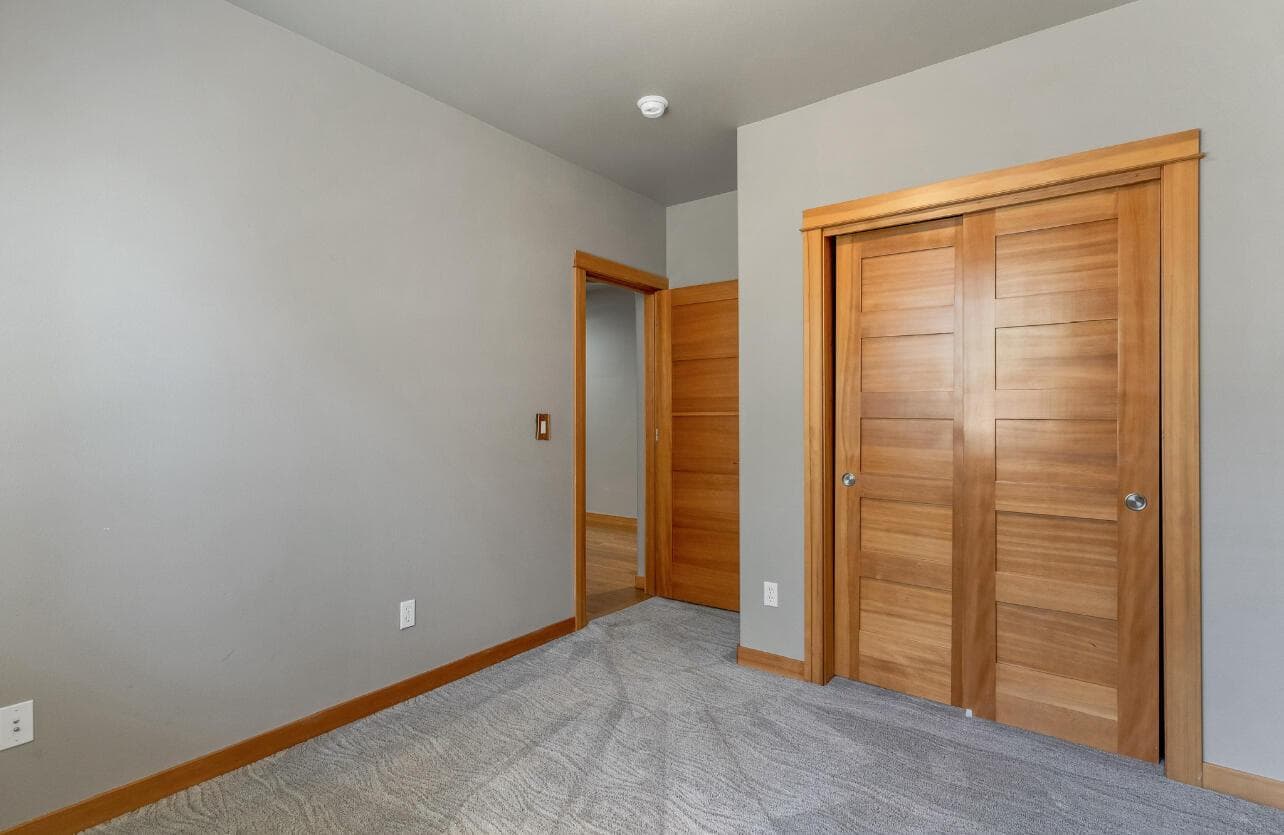 Photo of 1609 W Carson Avenue 7 of 22