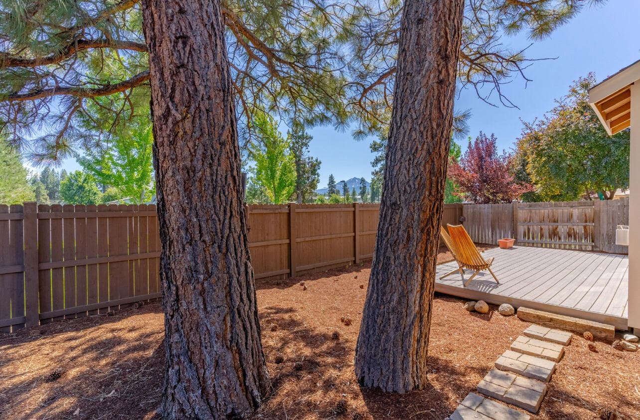 Photo of 1609 W Carson Avenue 21 of 22