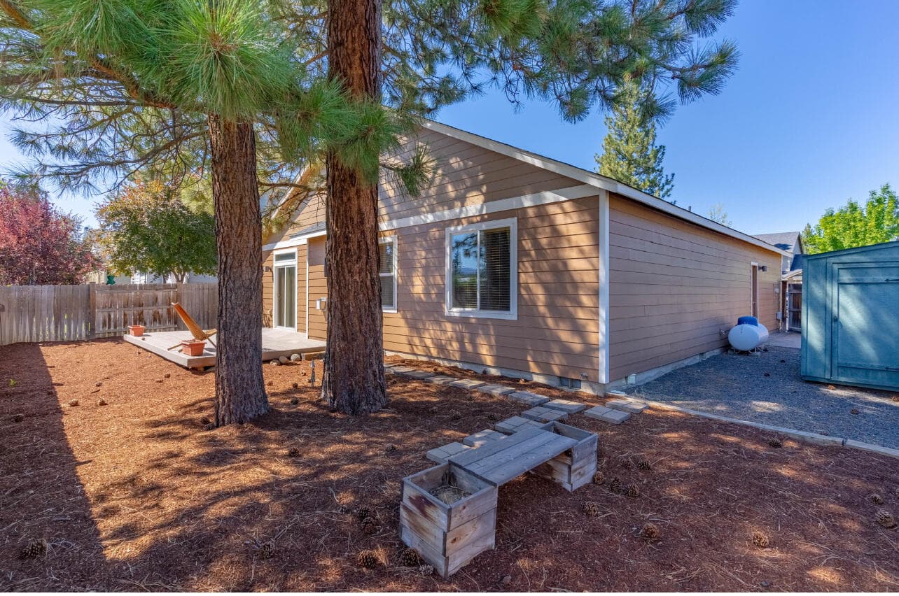 Photo of 1609 W Carson Avenue 22 of 22