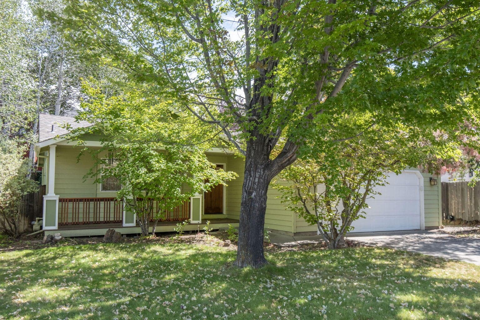 Photo of 527 Forest Grove 1 of 22
