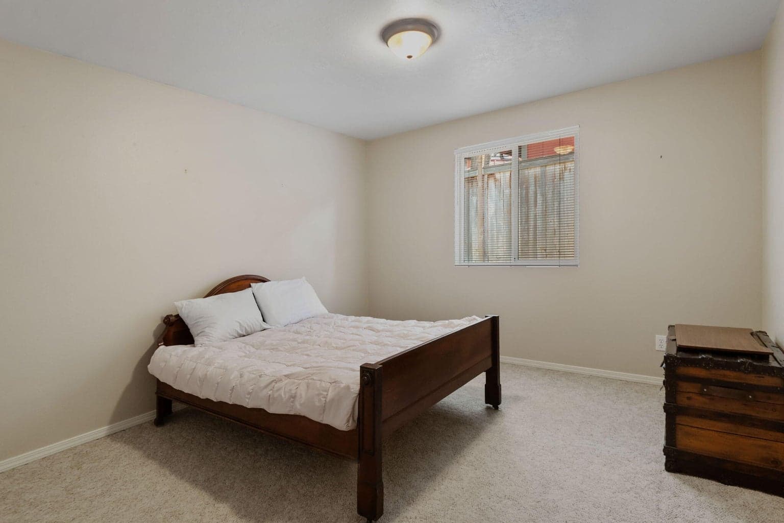 Photo of 527 SW Forest Grove Drive 14 of 22
