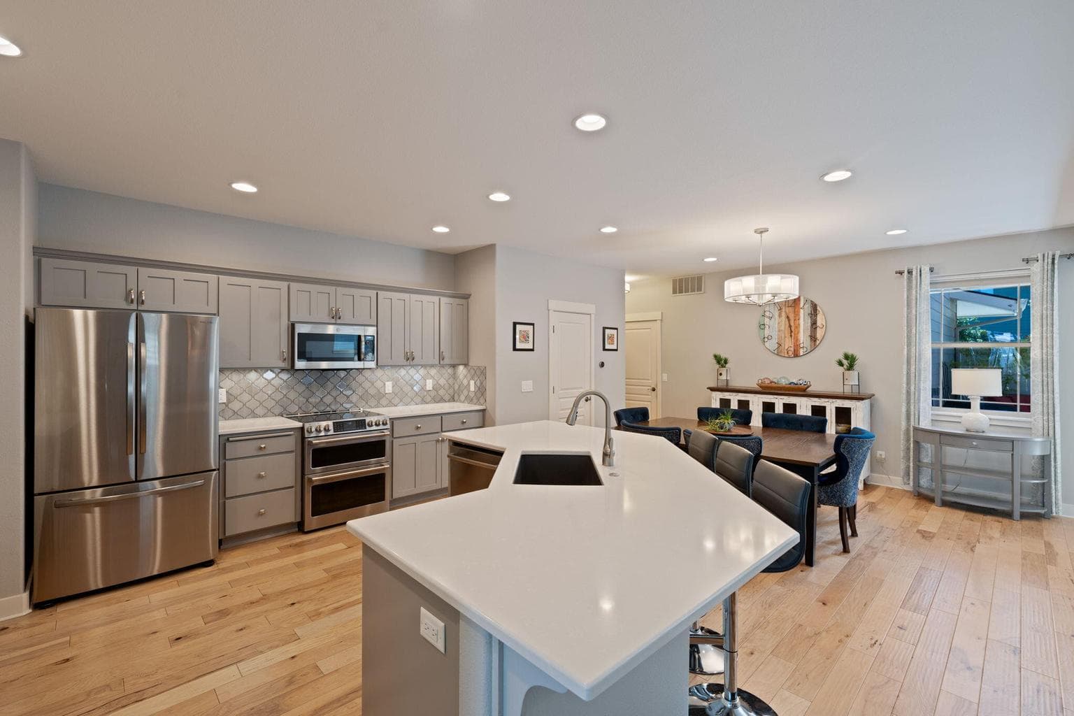 Photo of 238 NW Outlook Vista Drive 15 of 43