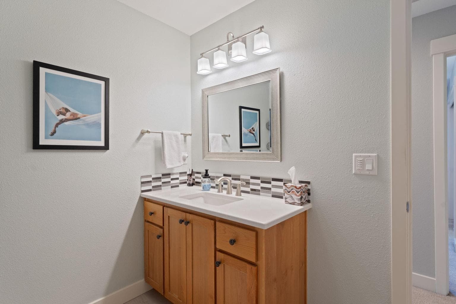 Photo of 238 NW Outlook Vista Drive 30 of 43